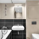 Bright With Parking & Balcony * ברטיסלאבה