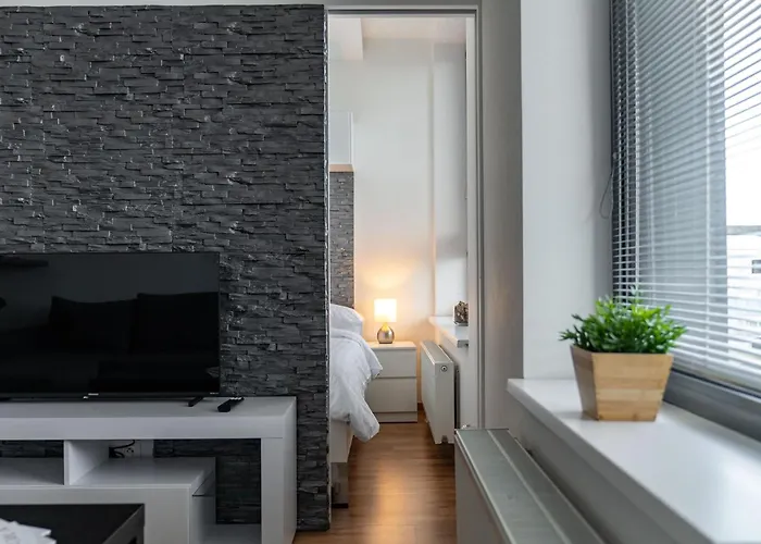 Daire Bright With Parking & Balcony *