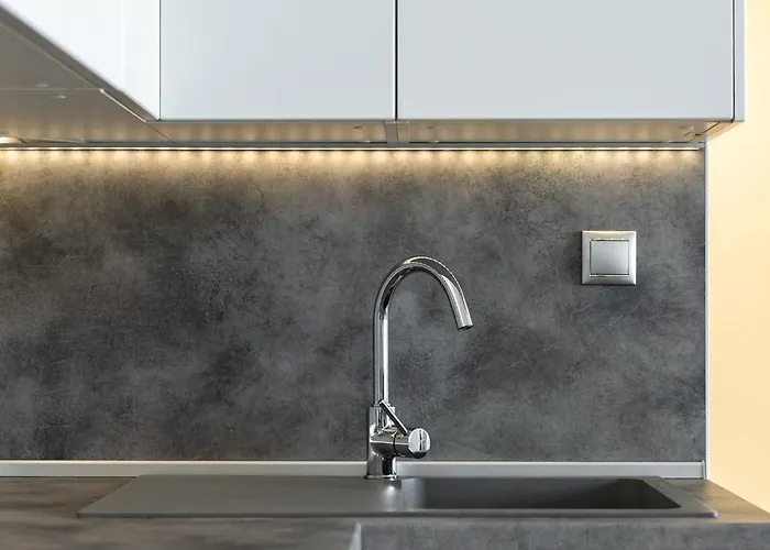 Bright With Parking & Balcony アパート ブラチスラヴァ