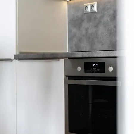 Bright With Parking & Balcony Apartamento